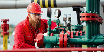 Gas pipeline worker